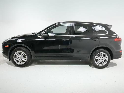 Black 2016 Porsche Cayenne Cayenne