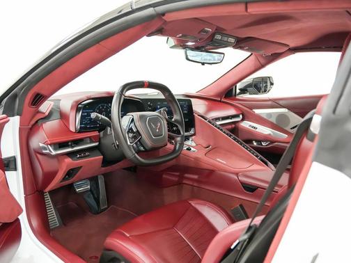 Arctic White 2021 Chevrolet Corvette Stingray w/3LT