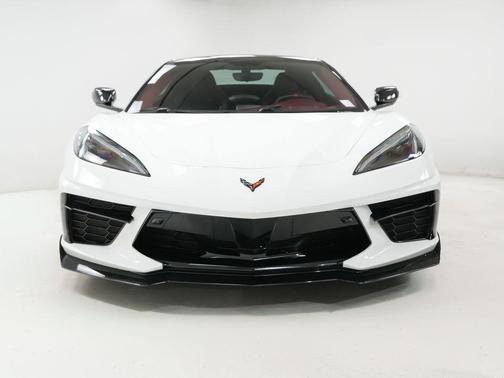 Arctic White 2021 Chevrolet Corvette Stingray w/3LT