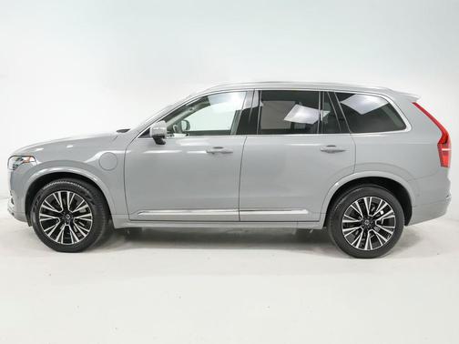 Gray Metallic 2025 Volvo XC90 Plug-In Hybrid Plus