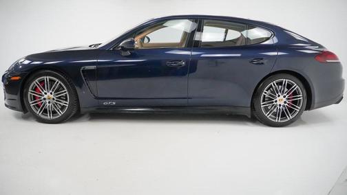 2016 Porsche Panamera GTS