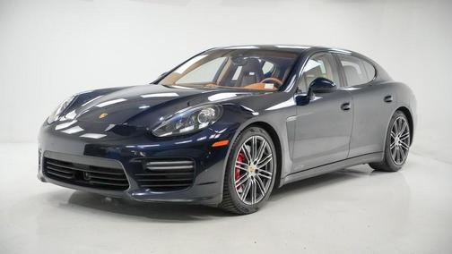 2016 Porsche Panamera GTS