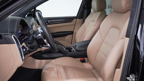 2023 Porsche Cayenne GTS