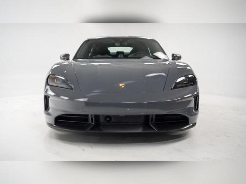 2025 Porsche Taycan GTS