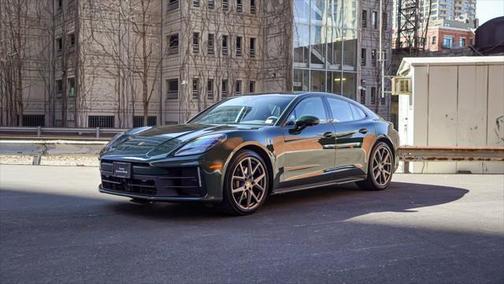 2024 Porsche Panamera 4