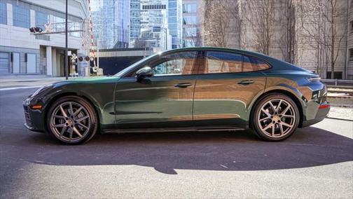 2024 Porsche Panamera 4