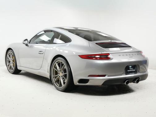 GT Silver Metallic 2018 Porsche 911 Carrera