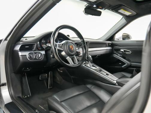 GT Silver Metallic 2018 Porsche 911 Carrera
