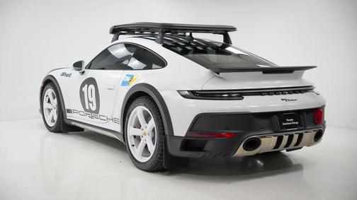 2024 Porsche 911 Dakar