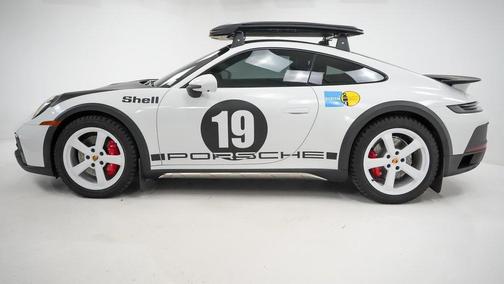 2024 Porsche 911 Dakar