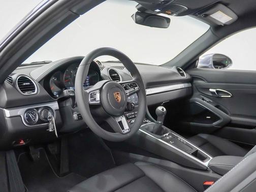 2025 Porsche 718 Cayman Style Edition