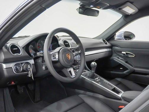 2025 Porsche 718 Cayman Style Edition