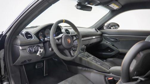 2025 Porsche 718 Cayman GT4 RS
