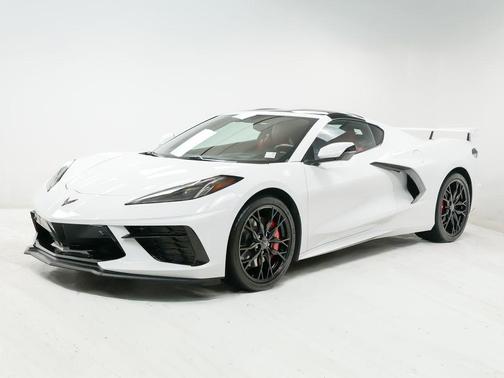 Arctic White 2023 Chevrolet Corvette Stingray w/3LT