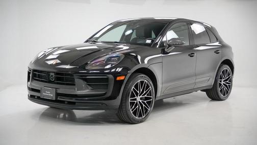 2025 Porsche Macan T