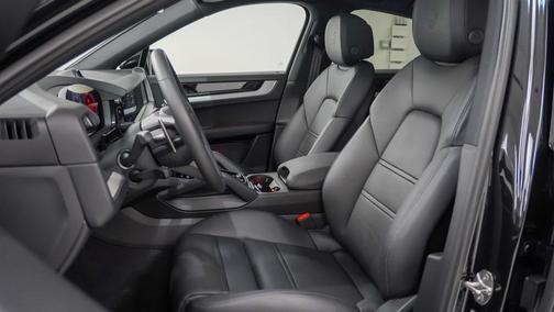 2025 Porsche Cayenne 