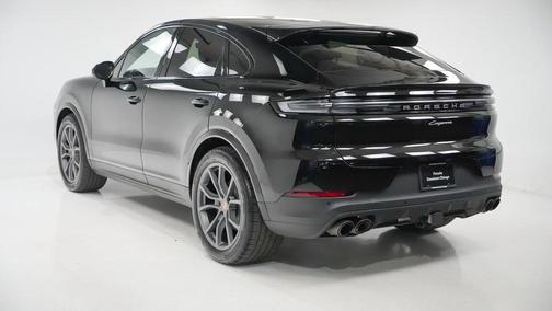 2025 Porsche Cayenne 