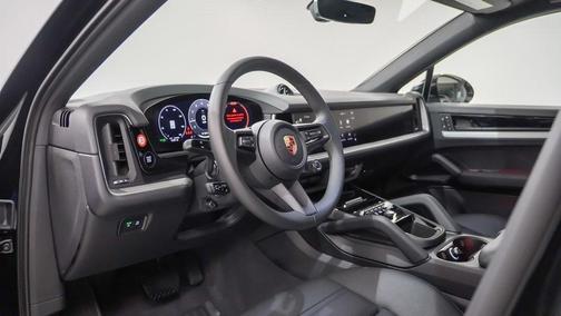 2025 Porsche Cayenne 