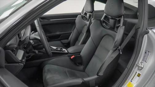 2025 Porsche 911 Carrera T