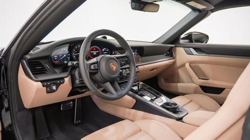 2024 Porsche 911 Carrera GTS