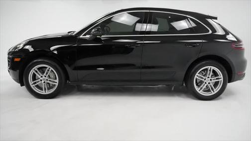 2017 Porsche Macan Base