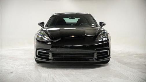 2018 Porsche Panamera 4