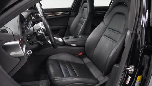 2018 Porsche Panamera 4