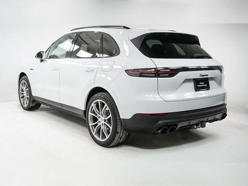 2023 Porsche Cayenne Cayenne E-Hybrid Platinum Edition