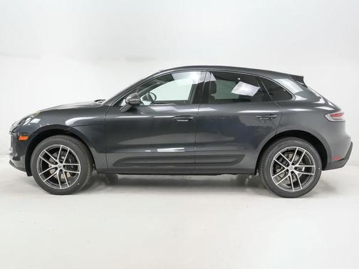 Volcano Grey Metallic 2026 Porsche Macan Macan