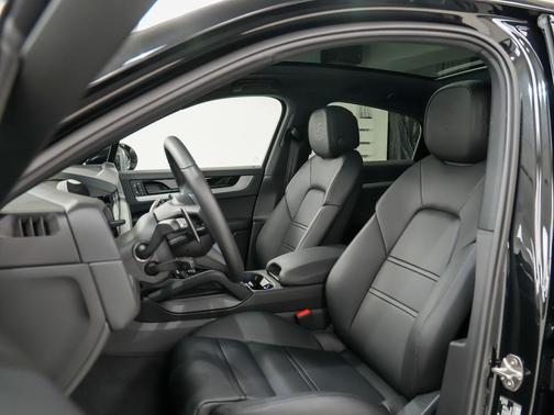 Black 2026 Porsche Cayenne Cayenne