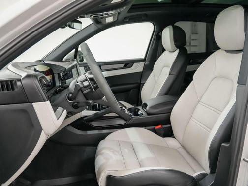 Chalk 2024 Porsche Cayenne Cayenne E-Hybrid