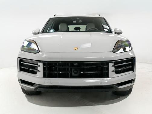 Chalk 2024 Porsche Cayenne Cayenne E-Hybrid