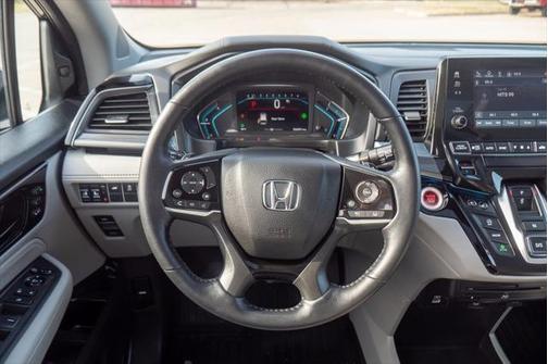 Photo 4 of 54 of 2022 Honda Odyssey Elite