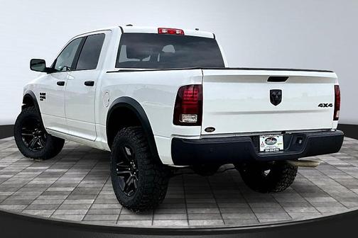 2024 RAM 1500 Classic Warlock Crew Cab 4x4 5'7' Box