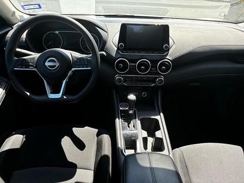 Aspen White Tricoat 2024 Nissan Sentra SV