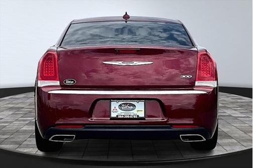2021 Chrysler 300 Touring