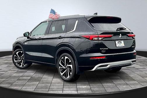 2023 Mitsubishi Outlander PHEV SEL