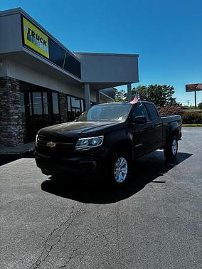 Black 2021 Chevrolet Colorado LT