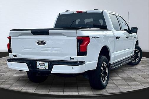 2023 Ford F-150 Lightning XLT