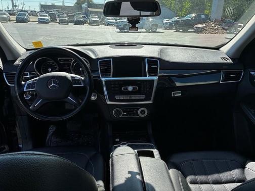 BLACK 2016 Mercedes-Benz GL-Class 4MATIC