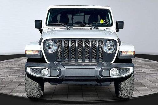Bright White Clearcoat 2021 Jeep Gladiator Sport S