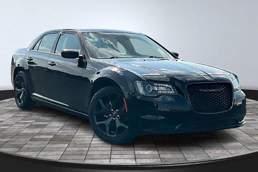 2021 Chrysler 300 Touring
