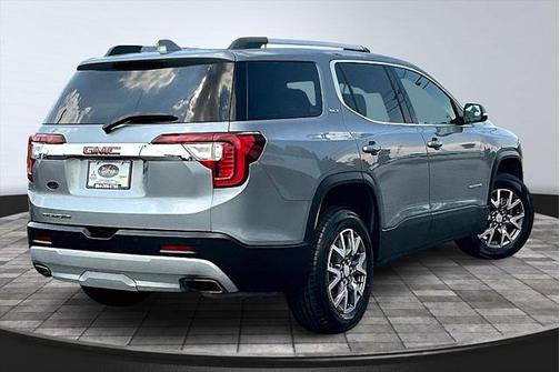 2023 GMC Acadia FWD SLT