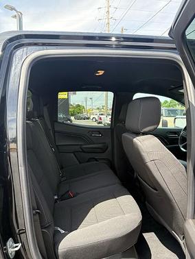 Onyx Black 2025 GMC Canyon Elevation