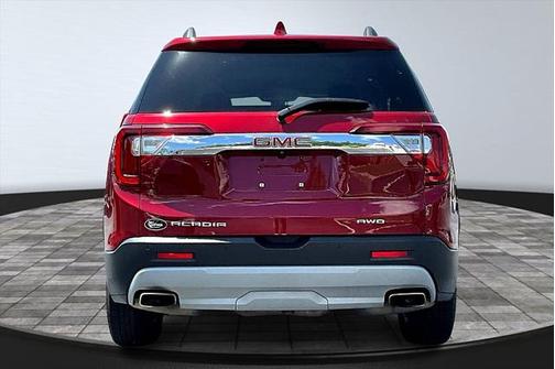2023 GMC Acadia AWD SLT