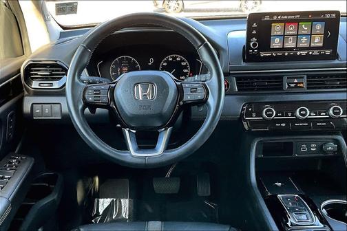 2023 Honda Pilot Touring 8-Passenger