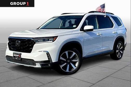 2023 Honda Pilot Touring 8-Passenger