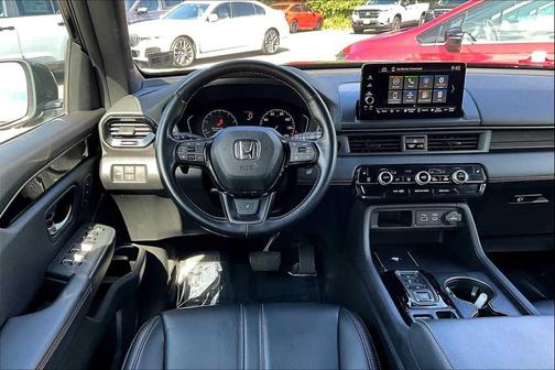 2023 Honda Pilot AWD TrailSport