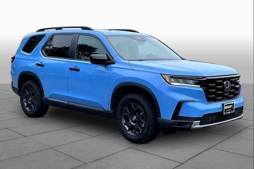 Diffused Sky Pearl 2023 Honda Pilot AWD TrailSport