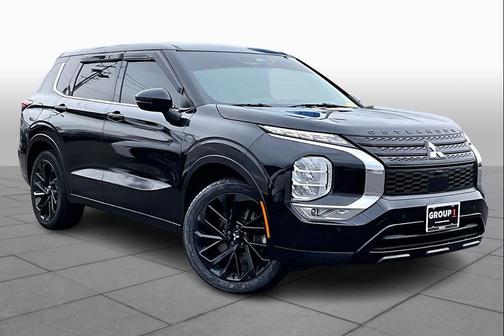 2022 Mitsubishi Outlander Black Edition 2WD